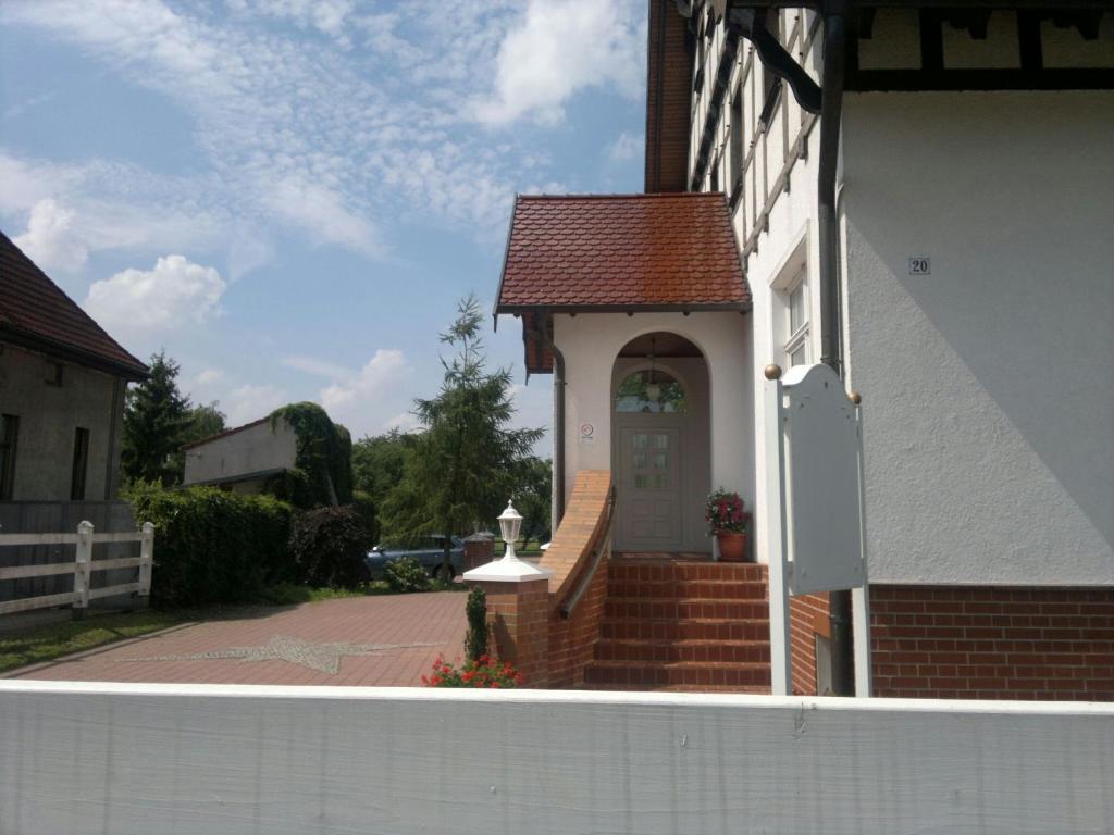 Zum Alten Ponyhof Niemegk  Экстерьер фото